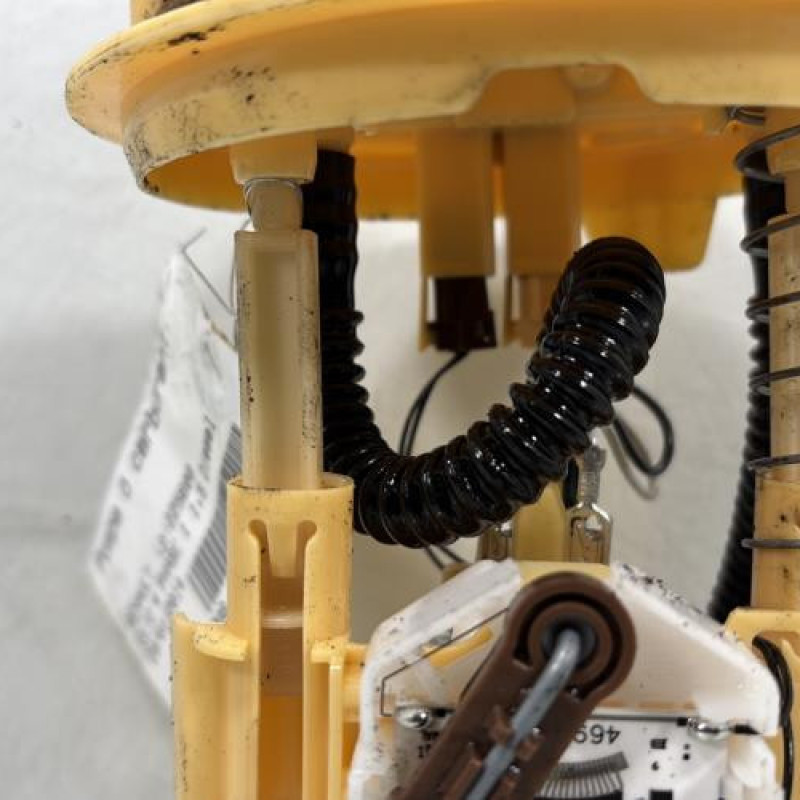 Pompe à carburant RENAULT CLIO 4 Photo n°4