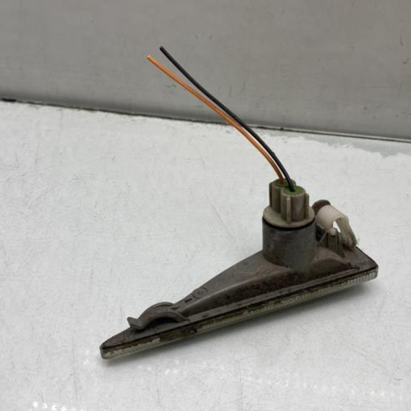 Repetiteur clignotant avant gauche (Feux) RENAULT MEGANE 2 Photo n°2