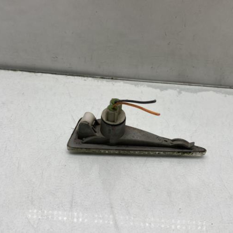 Repetiteur clignotant avant gauche (Feux) RENAULT MEGANE 2 Photo n°3