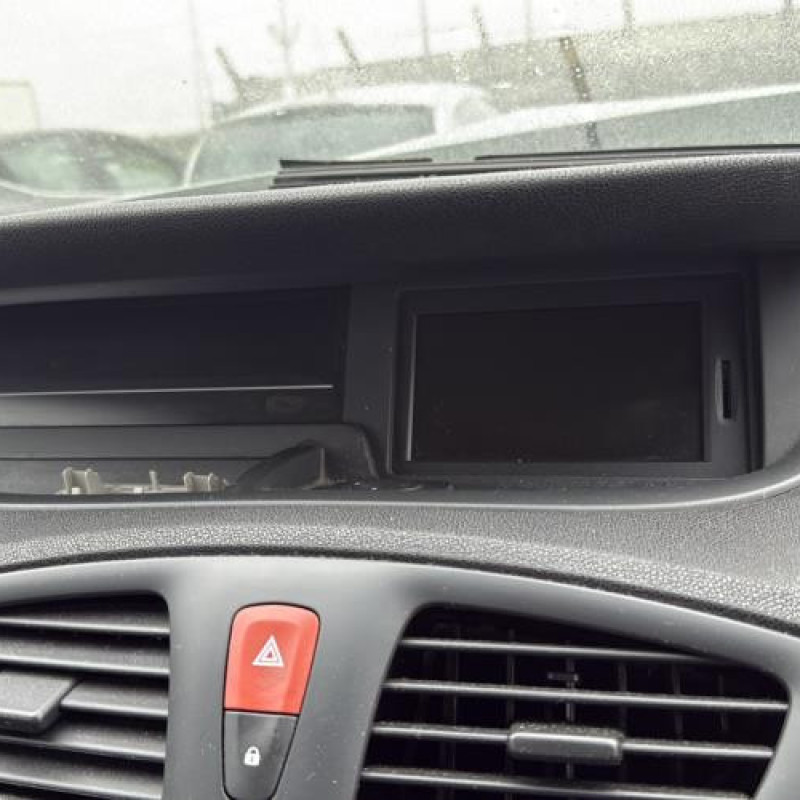 Feu arriere secondaire droit (feux) RENAULT SCENIC 3 Photo n°15