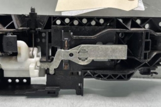 Poignee porte arriere gauche RENAULT SCENIC 3