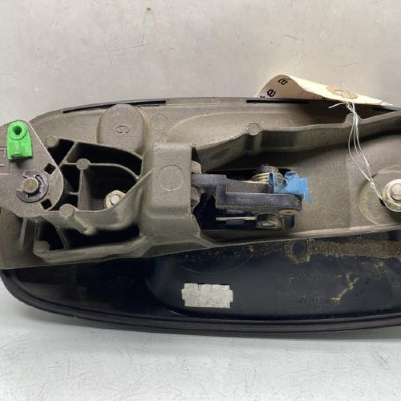 Poignee porte avant gauche RENAULT TRAFIC 2 Photo n°3