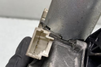 mot. essuie glace arrière droit RENAULT TRAFIC 2