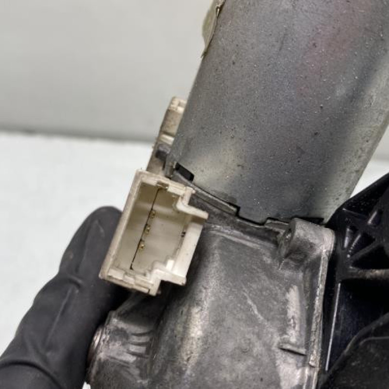 mot. essuie glace arrière droit RENAULT TRAFIC 2 Photo n°5