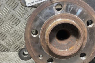 Pivot de moyeu avant droit MERCEDES VITO 639