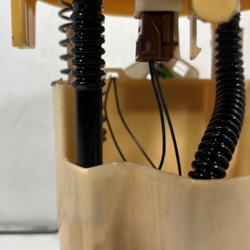 Pompe à carburant CITROEN C4 1 Photo n°3