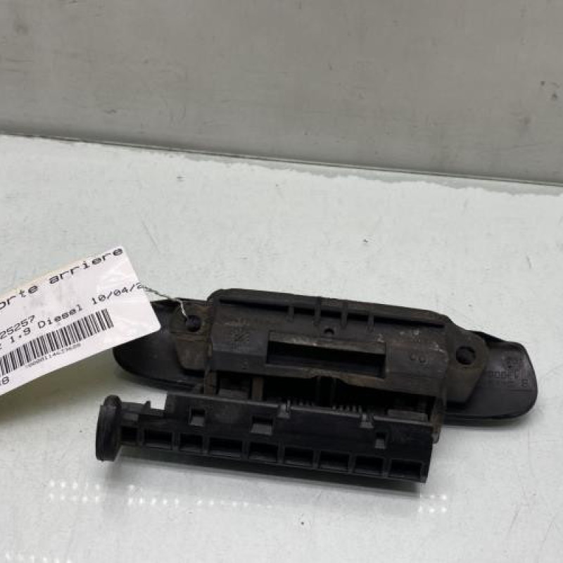 Poignee porte arriere droit CITROEN XSARA Photo n°3