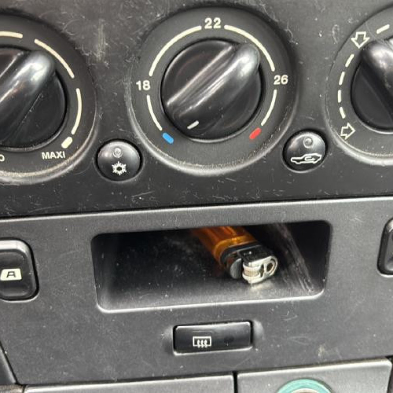 Poignee porte avant gauche CITROEN XSARA Photo n°19