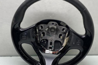 Volant RENAULT CLIO 4 Photo n°1