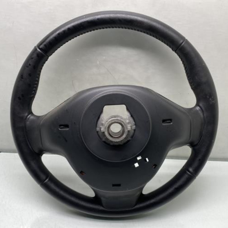 Volant RENAULT CLIO 4 Photo n°3