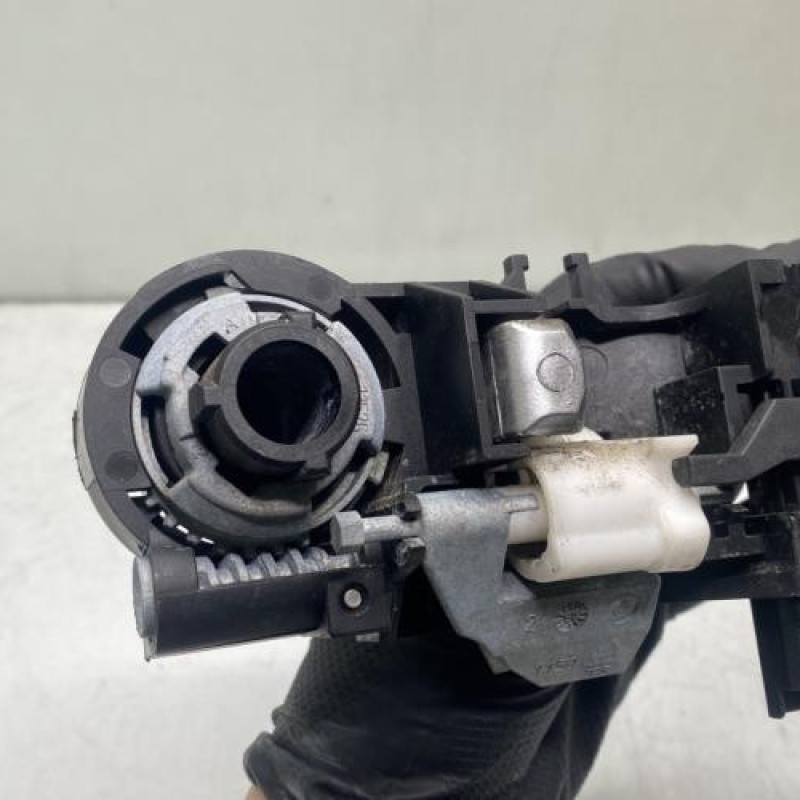 Poignee porte arriere gauche RENAULT LAGUNA 3 Photo n°4