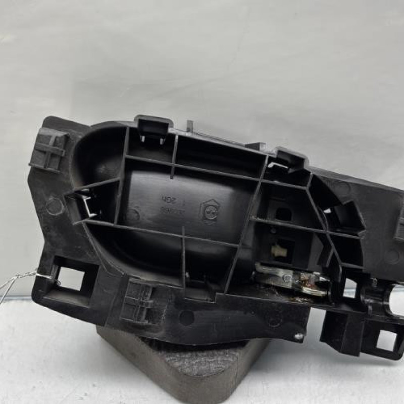 Poignee interieur avant gauche PEUGEOT 208 1 Photo n°3