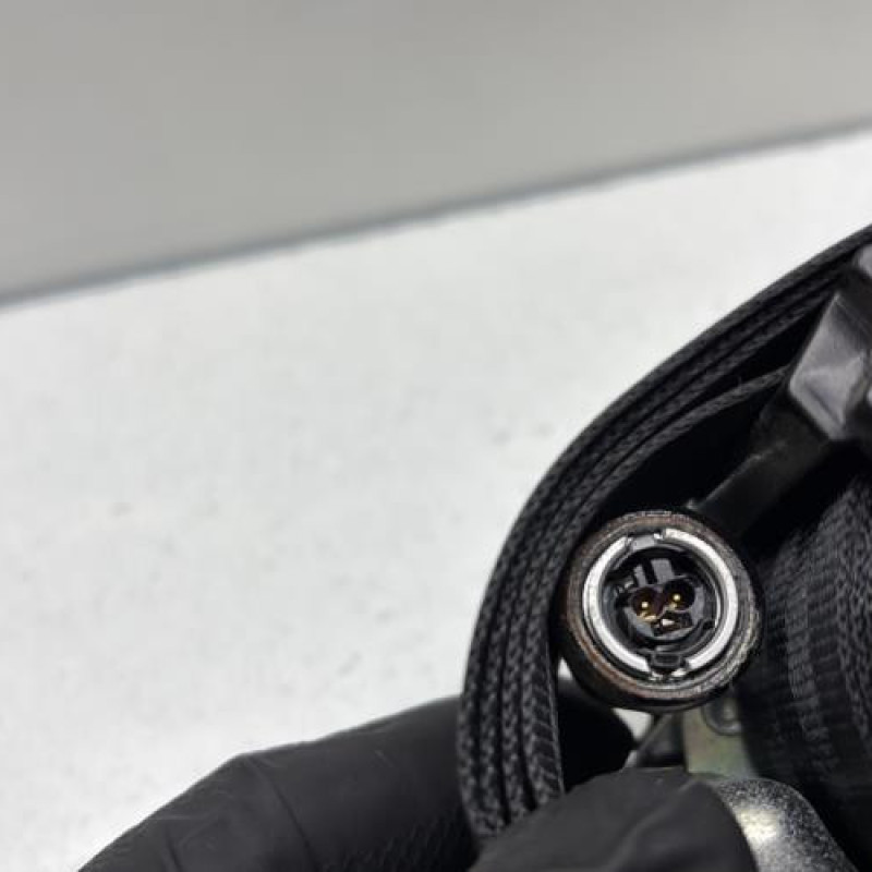 Pretensionneur de ceinture avant droit PEUGEOT 208 1 Photo n°2