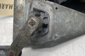 Moteur essuie glace avant PEUGEOT PARTNER 1