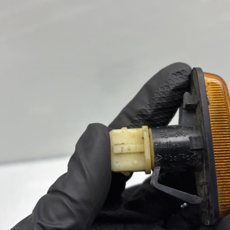 Repetiteur clignotant avant droit  (Feux) CITROEN SAXO Photo n°4