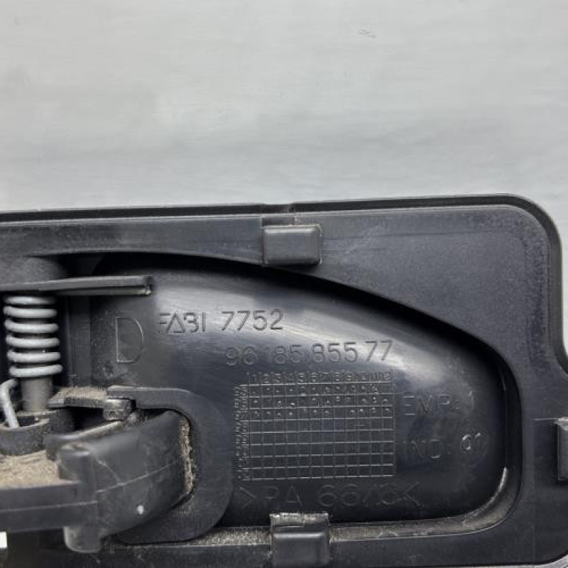 Poignee interieur avant droit CITROEN SAXO Photo n°3