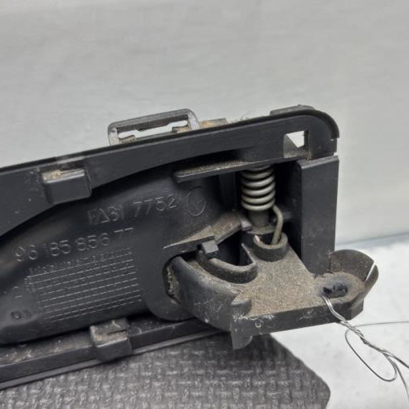 Poignee interieur avant gauche CITROEN SAXO Photo n°4