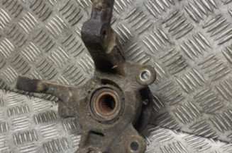 Pivot de moyeu avant gauche RENAULT CLIO 3