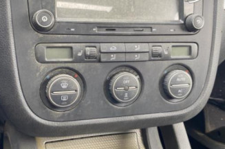 Crochet de remorquage VOLKSWAGEN GOLF 5