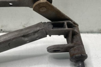 Moteur essuie glace avant CITROEN SAXO