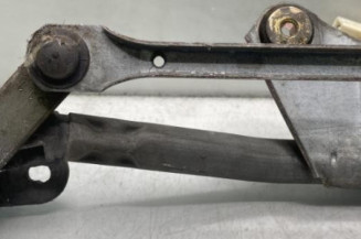 Moteur essuie glace avant CITROEN SAXO