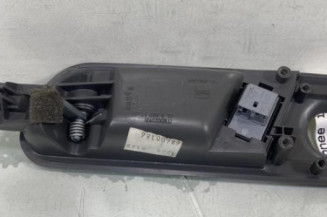 Poignee interieur avant droit SEAT IBIZA 3