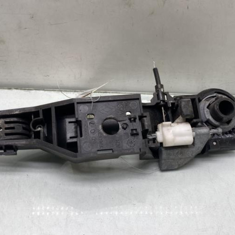 Poignee porte avant droit RENAULT CLIO 3 Photo n°3