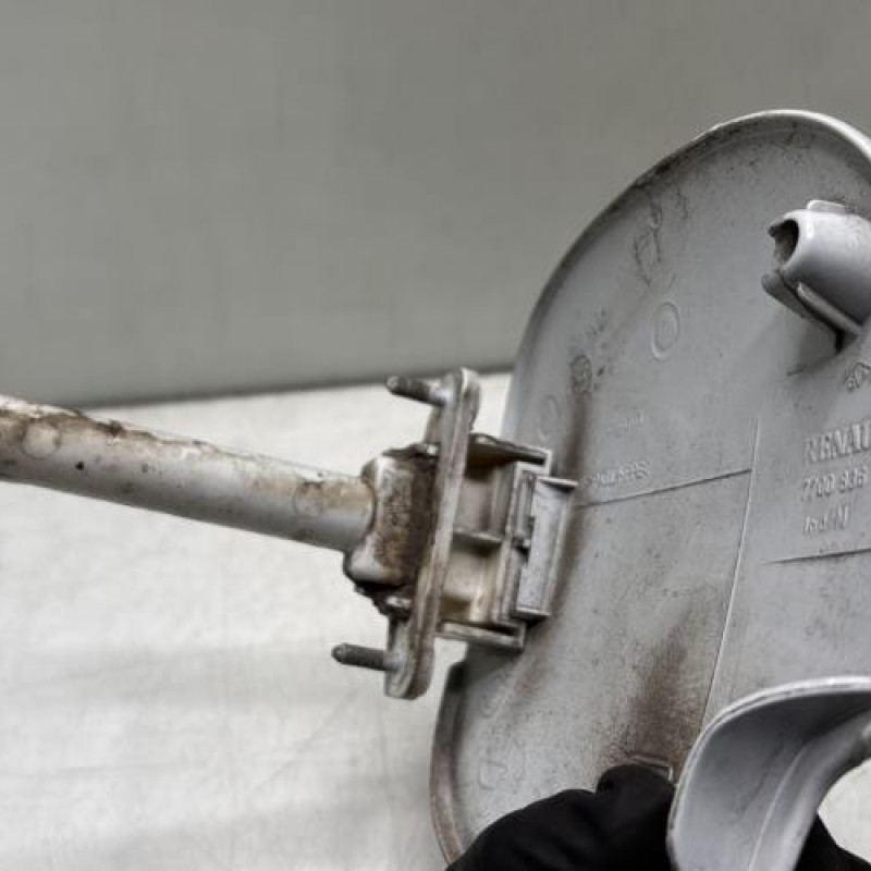 Trappe d'essence RENAULT CLIO 2 Photo n°3