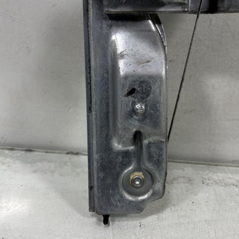 Leve vitre electrique avant gauche PEUGEOT 208 1 Photo n°2