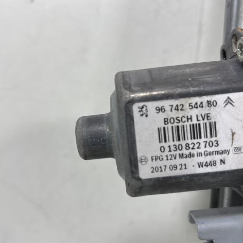 Leve vitre electrique avant gauche PEUGEOT 208 1 Photo n°4