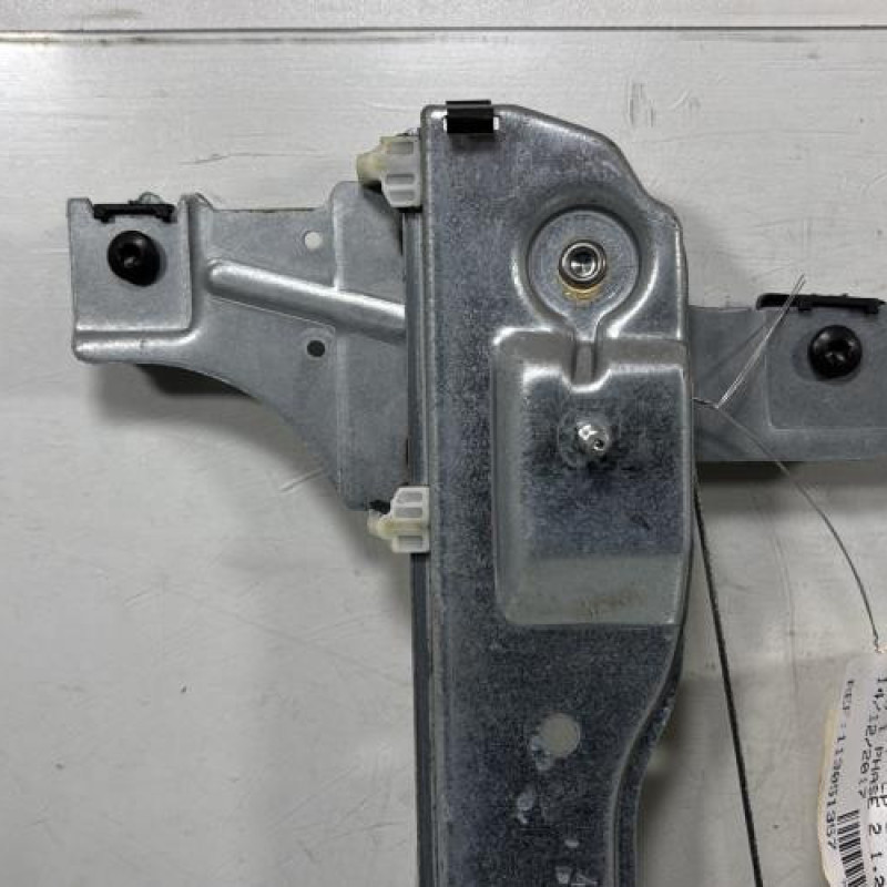 Leve vitre electrique avant gauche PEUGEOT 208 1 Photo n°6