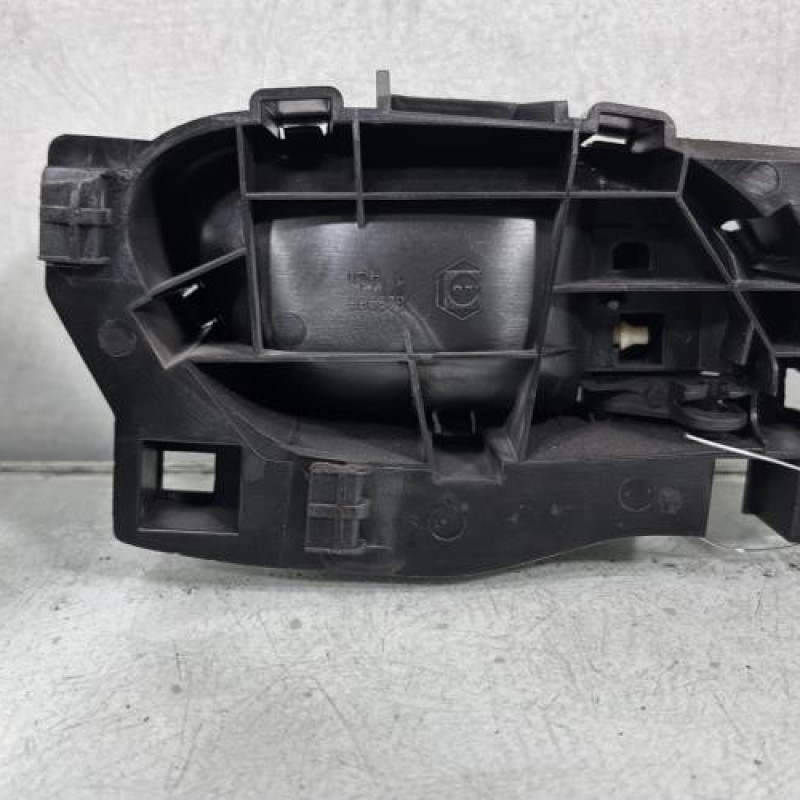 Poignee interieur arriere gauche PEUGEOT 208 1 Photo n°3