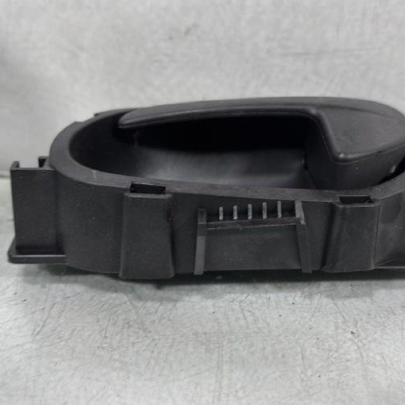 Poignee interieur arriere gauche PEUGEOT 208 1 Photo n°4