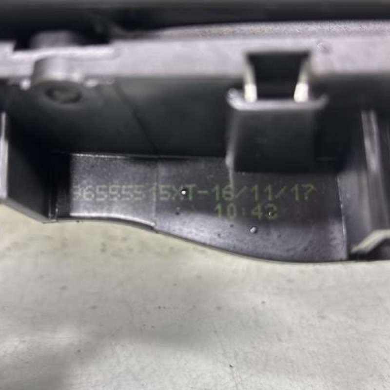 Poignee interieur arriere gauche PEUGEOT 208 1 Photo n°6