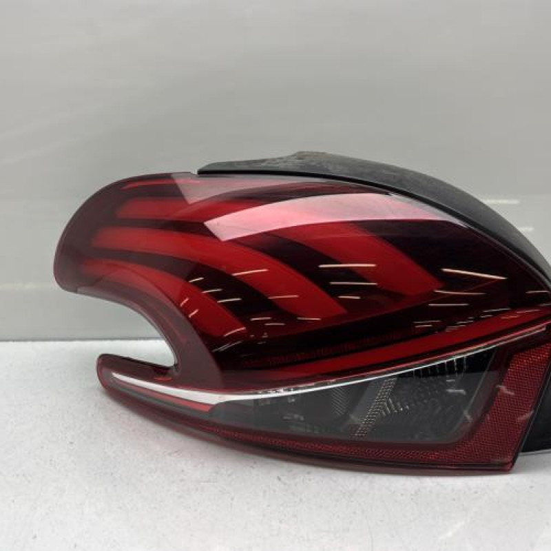 Feu arriere principal gauche (feux) PEUGEOT 208 1 Photo n°1