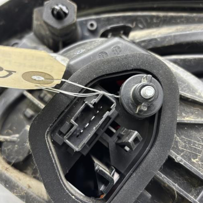 Feu arriere principal gauche (feux) PEUGEOT 208 1 Photo n°6