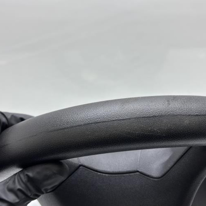 Volant PEUGEOT 208 1 Photo n°9