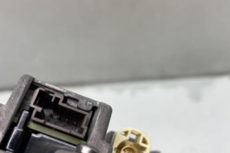 Ecran GPS PEUGEOT 208 1