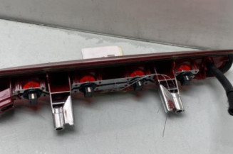 Feu arriere stop central PEUGEOT 208 1