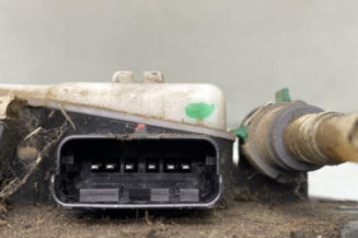 Pompe à carburant PEUGEOT 208 1