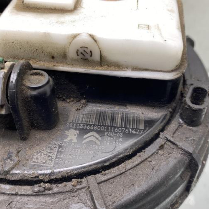 Pompe à carburant PEUGEOT 208 1 Photo n°3