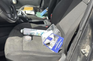 Treuil de roue de secours PEUGEOT 5008 1