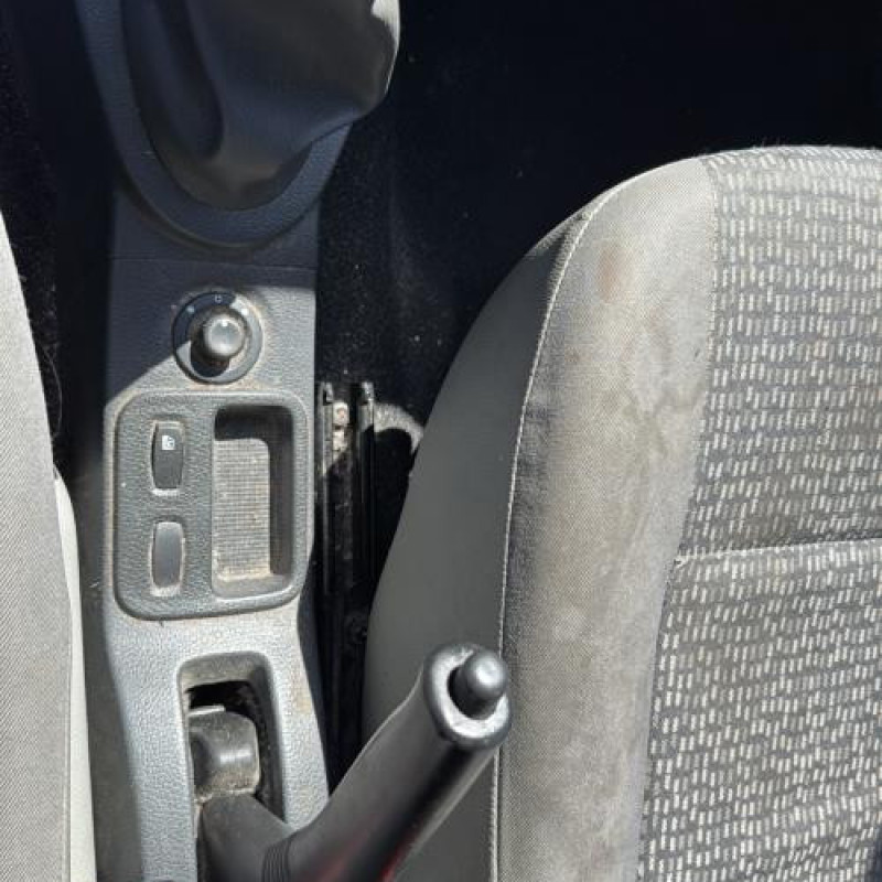 Poignee porte avant gauche DACIA LOGAN MCV 1 Photo n°20