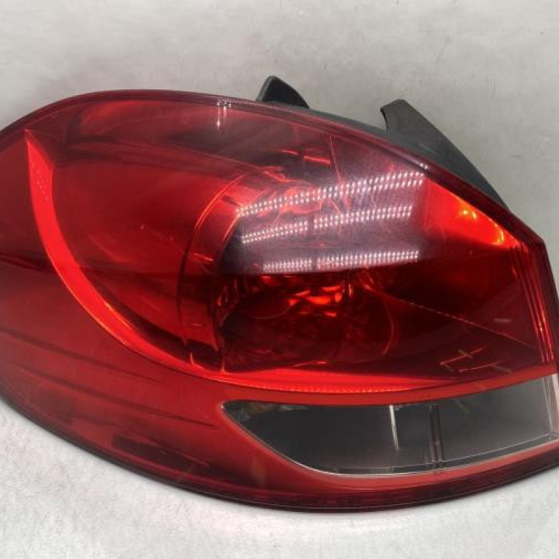 Feu arriere principal gauche (feux) RENAULT CLIO 3 Photo n°1