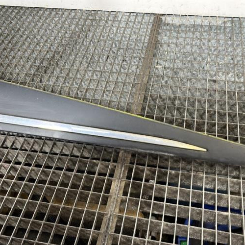 Baguette de porte avant droite RENAULT CLIO 4 Photo n°3