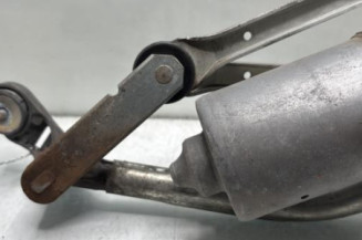 Moteur essuie glace avant RENAULT LAGUNA 3