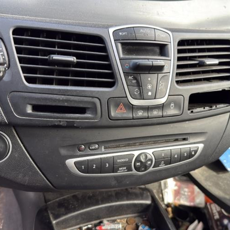 Moteur essuie glace avant RENAULT LAGUNA 3 Photo n°20