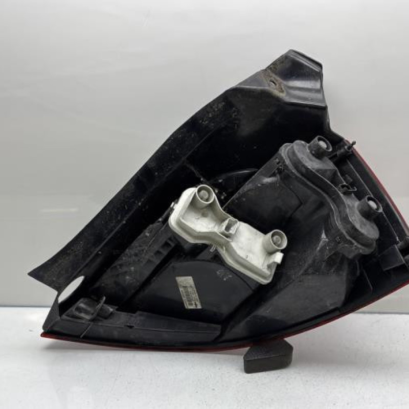 Feu arriere principal gauche (feux) RENAULT MEGANE 2 Photo n°4