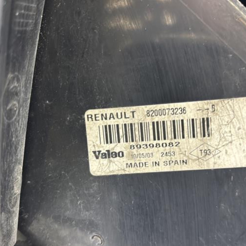 Feu arriere principal gauche (feux) RENAULT MEGANE 2 Photo n°7