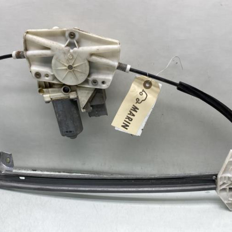 Leve vitre electrique avant gauche PEUGEOT 406 Photo n°1